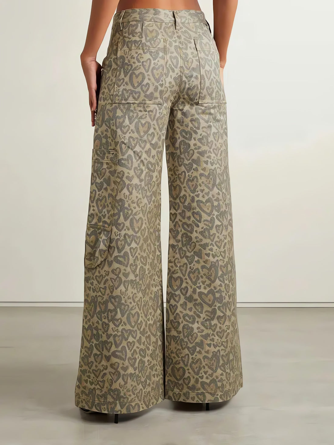 Baddie Leopard Embellished Cut Out Pants - KAYSMAR