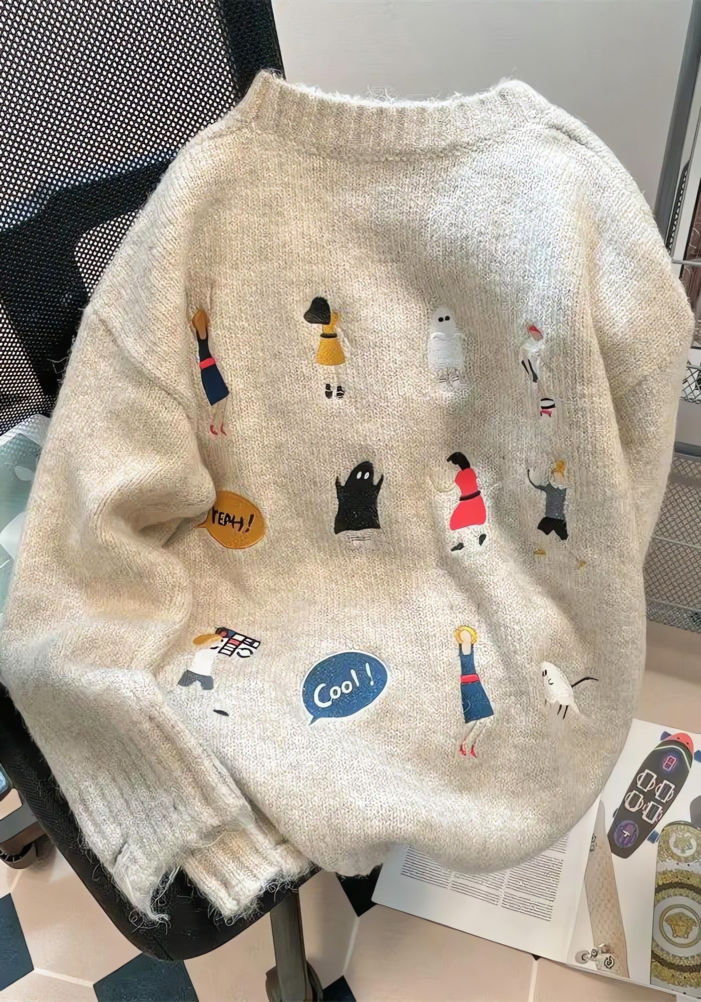Cartoon Embroidered Knitted Sweater - KAYSMAR