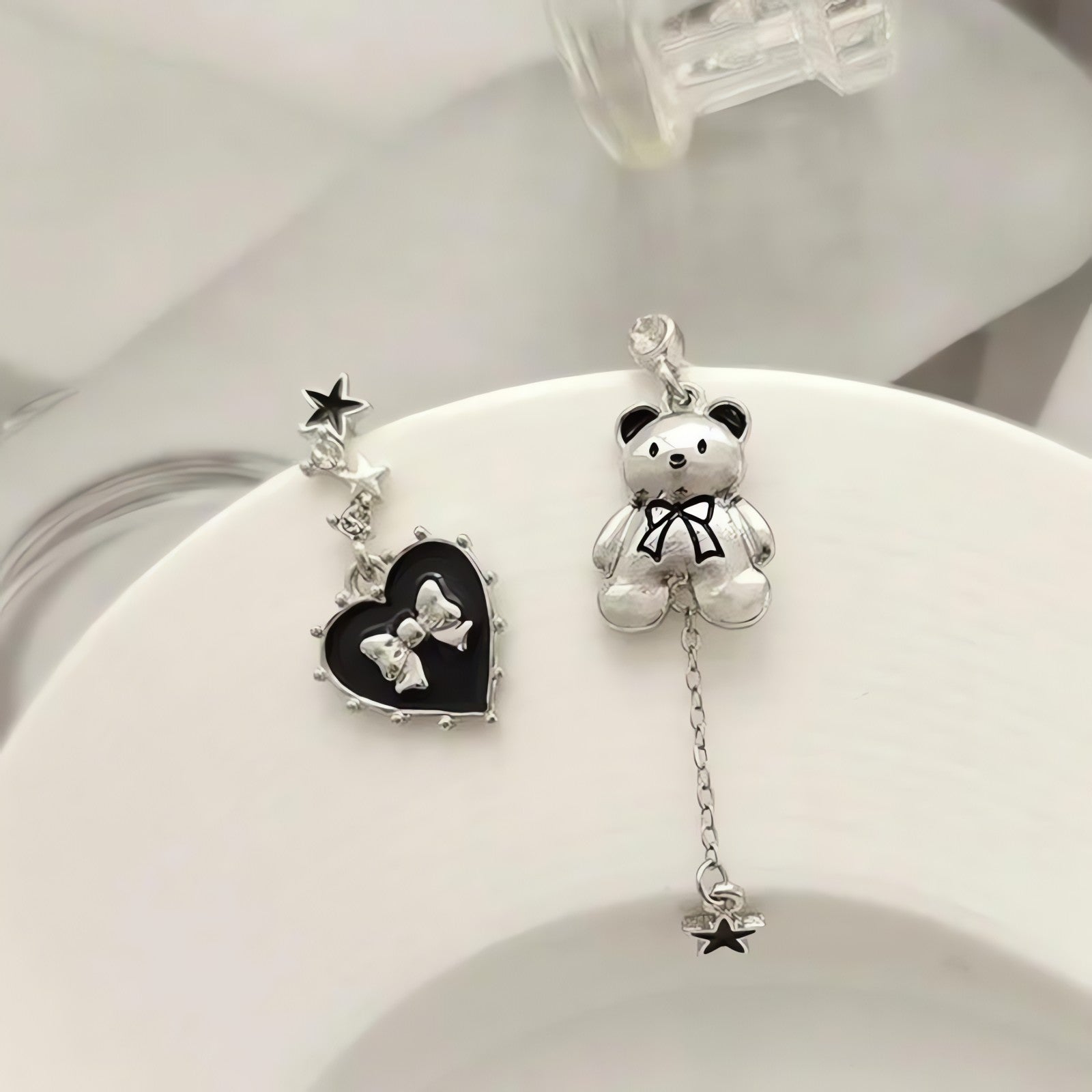 Coquette Bear Bow Earrings - KAYSMAR
