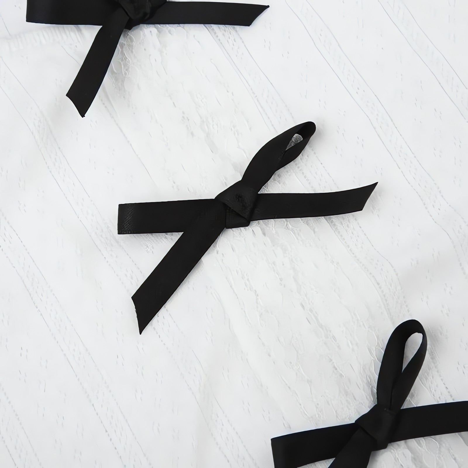 Coquette Bow Pointelle Top - KAYSMAR