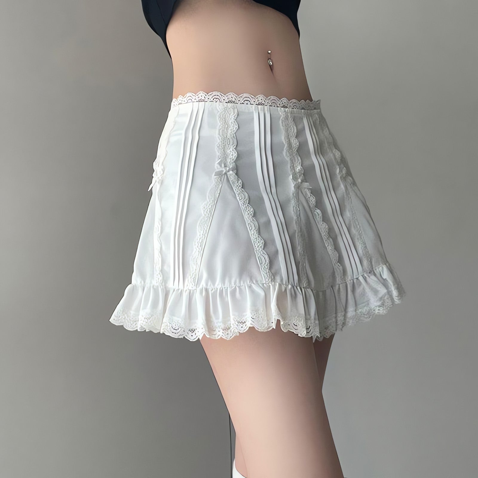 Coquette Frill Hem Mini Skirt - KAYSMAR