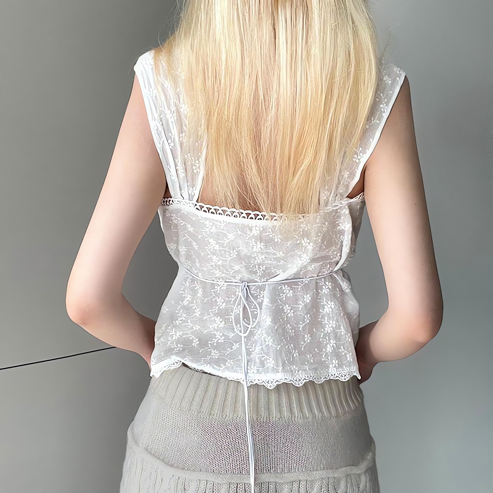 Coquette Square Neckline Top - KAYSMAR