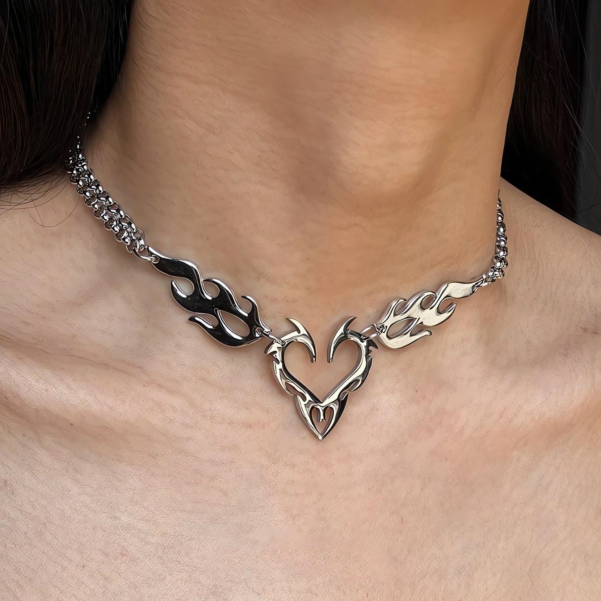 Cyberpunk Flame Heart Necklace - KAYSMAR