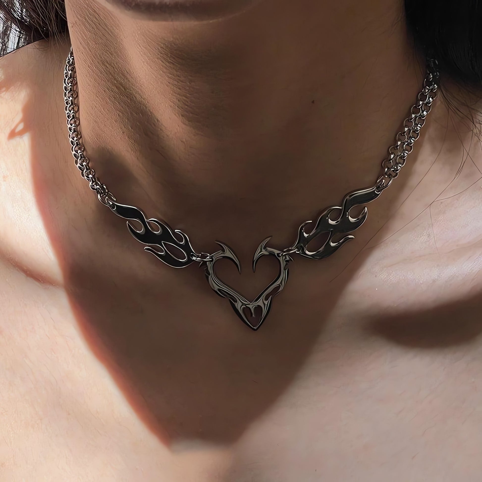 Cyberpunk Flame Heart Necklace - KAYSMAR