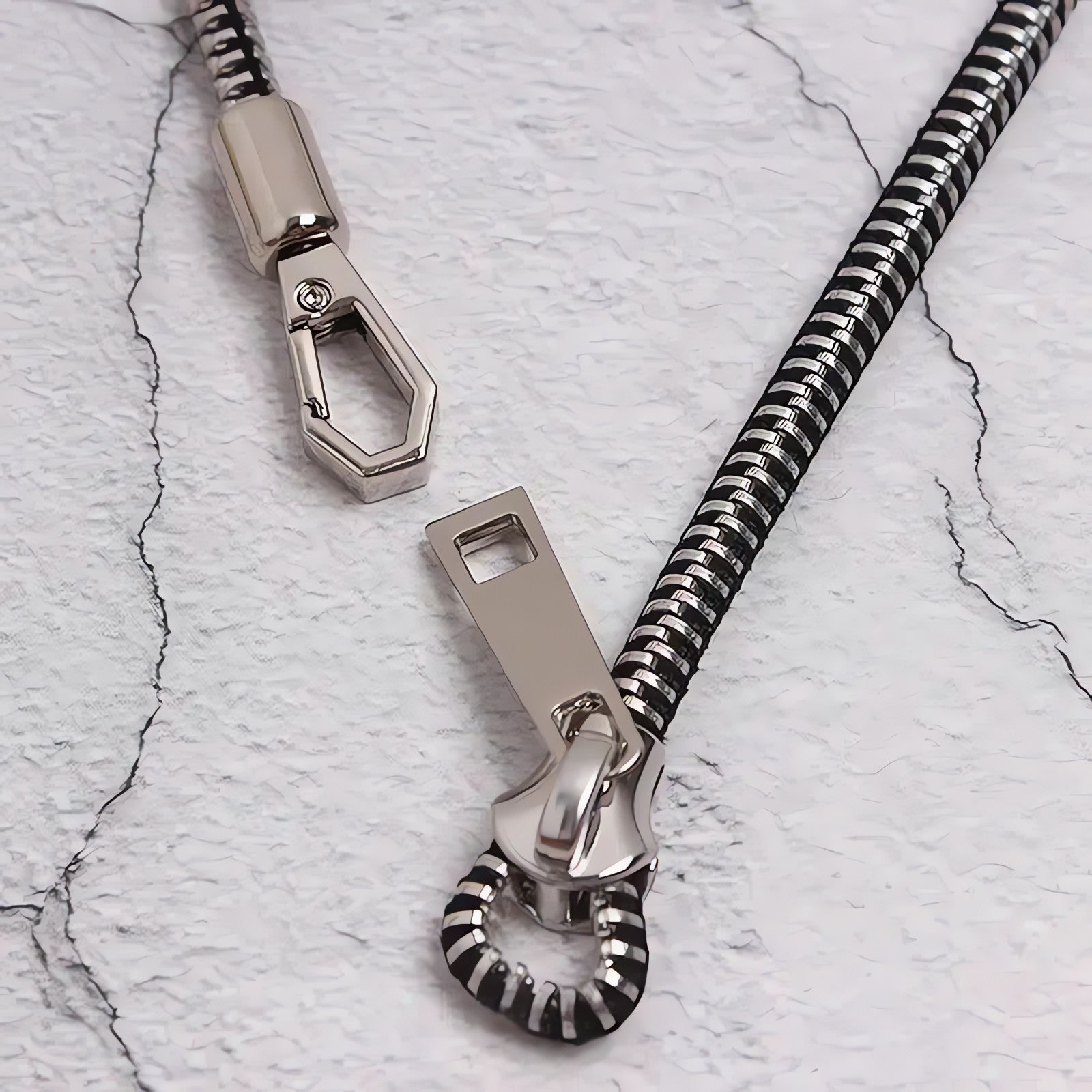 Edgy Adjustable Zipper Necklace - KAYSMAR