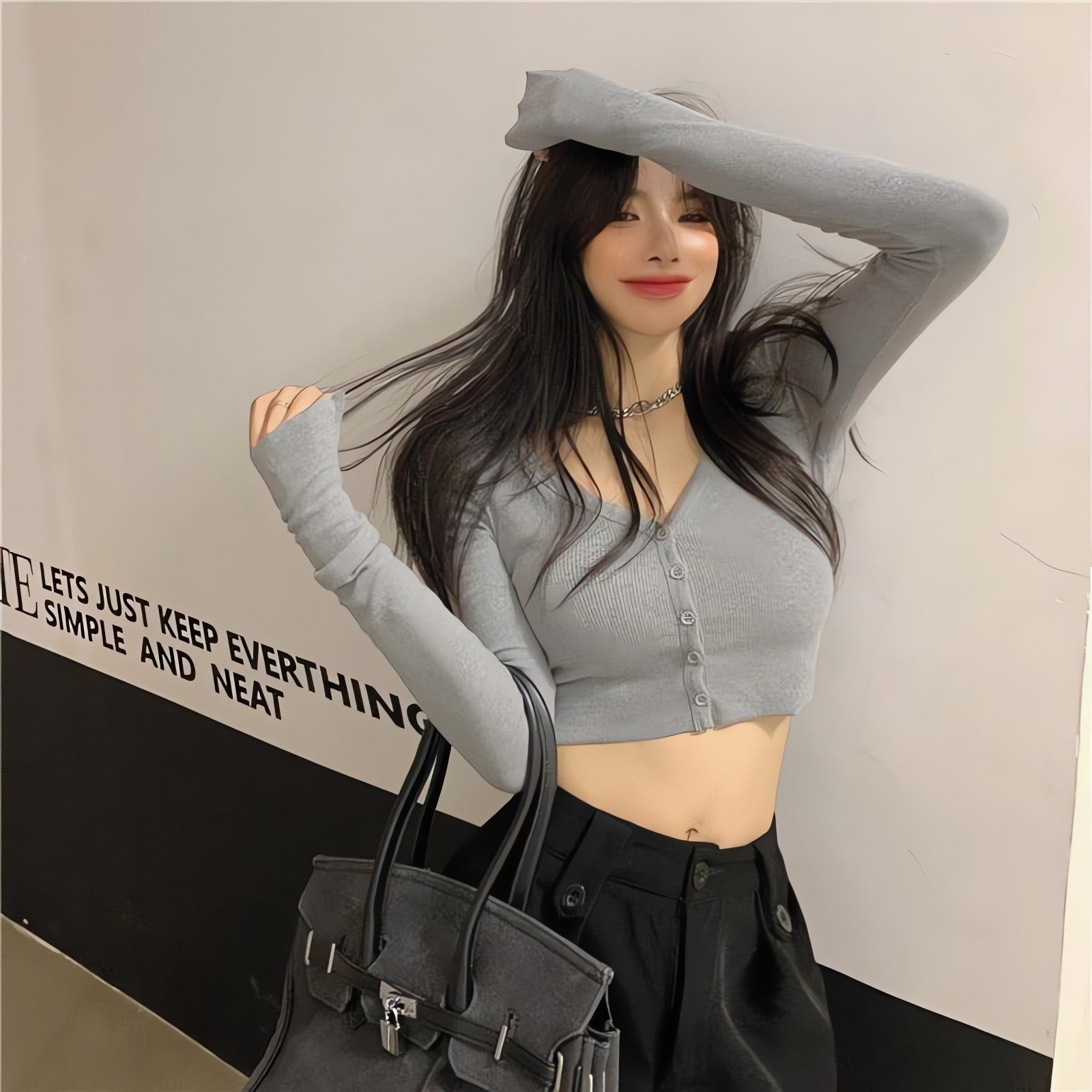 Extra Long Sleeves Buttoned Crop Top - KAYSMAR