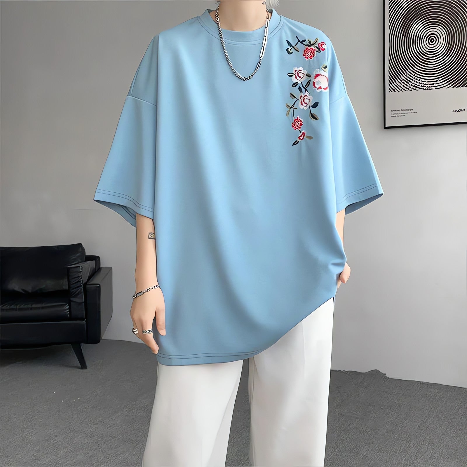 Floral Embroidered Tee - KAYSMAR