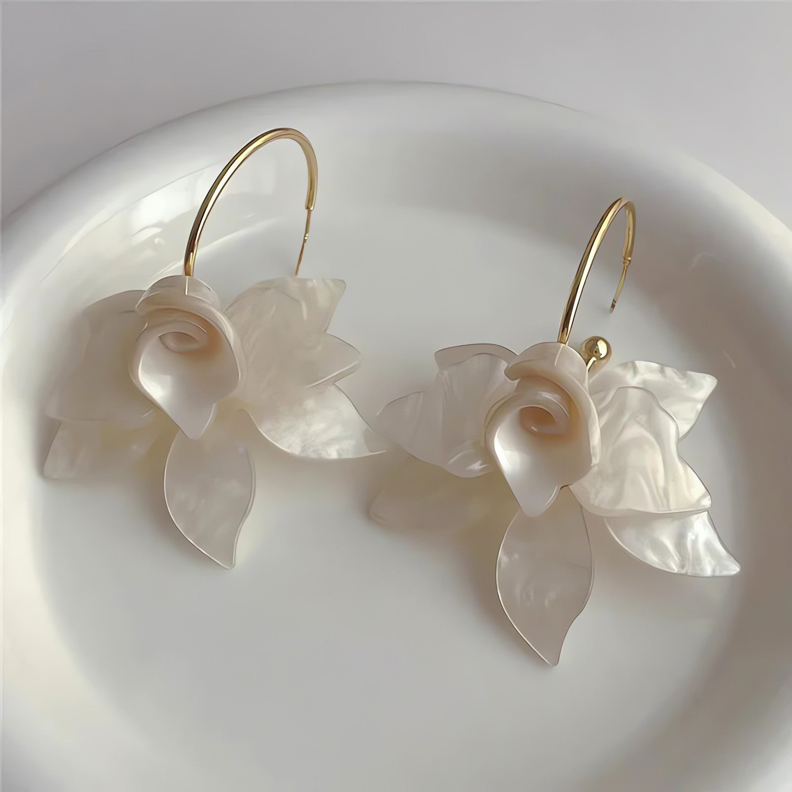Flower Hoop Earrings - KAYSMAR