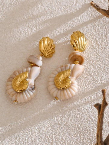Golden Seashell Earrings - KAYSMAR