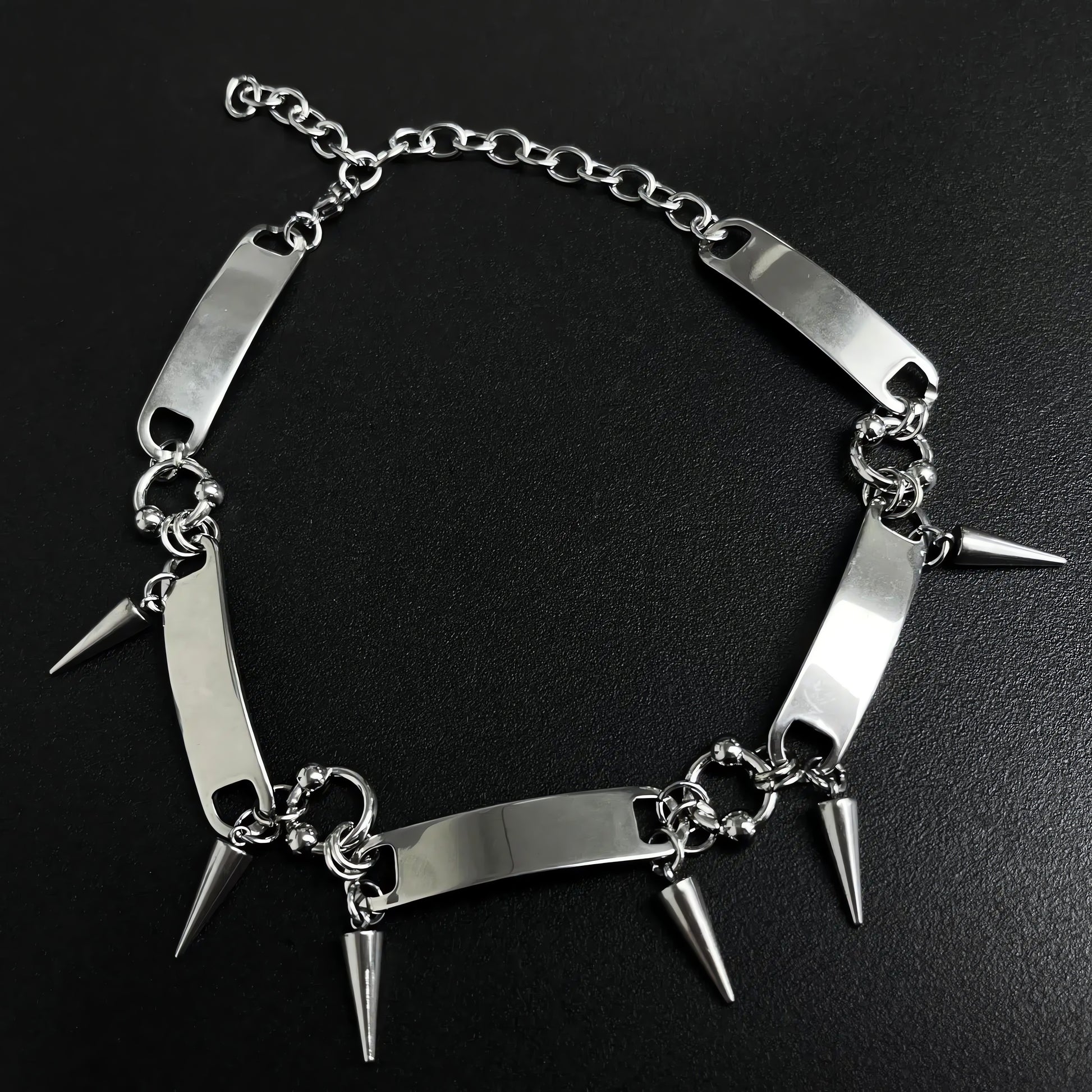 Goth Spiked Metal Choker - KAYSMAR