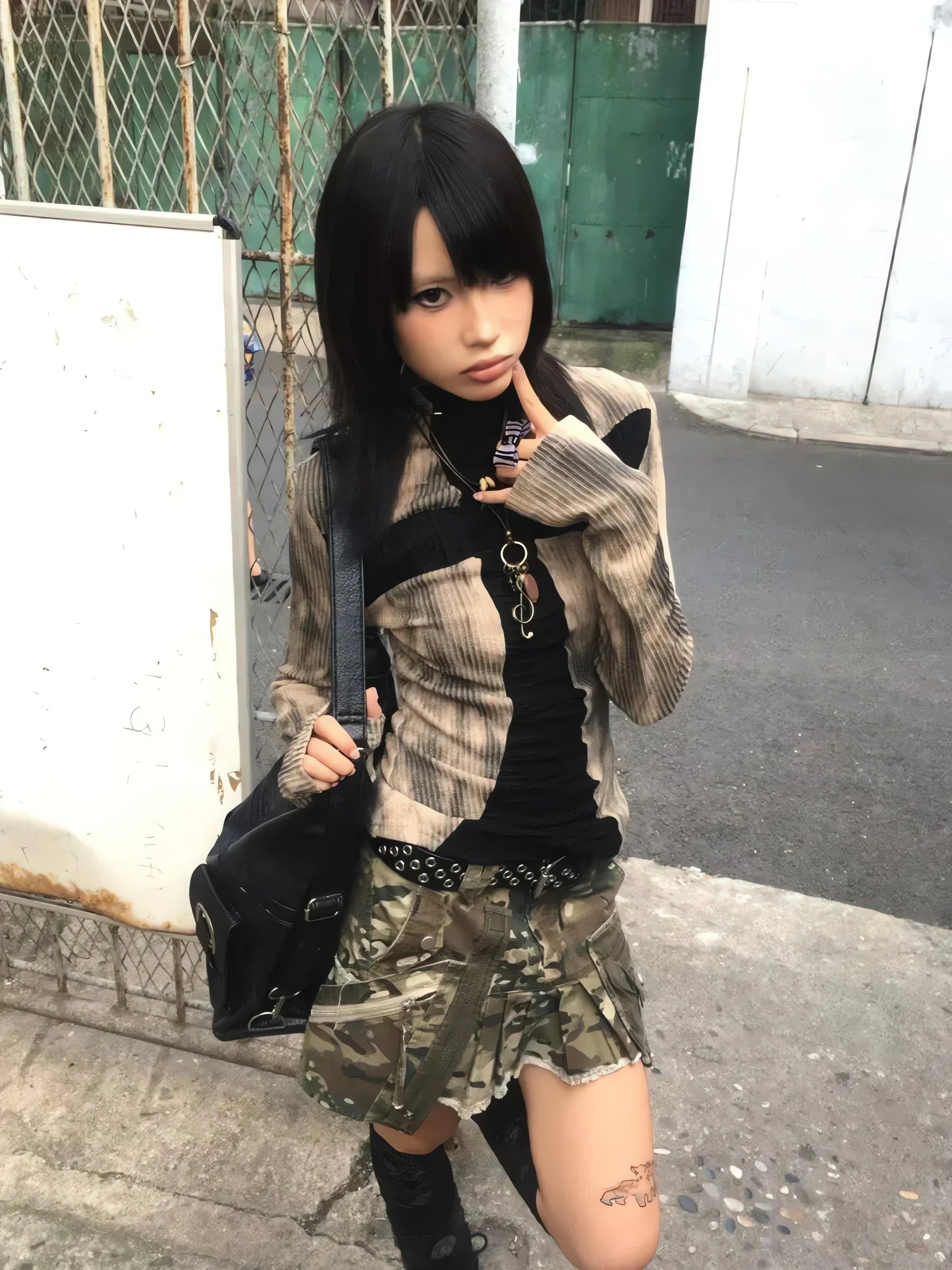 Grunge Cross Path Ribbed Top - KAYSMAR