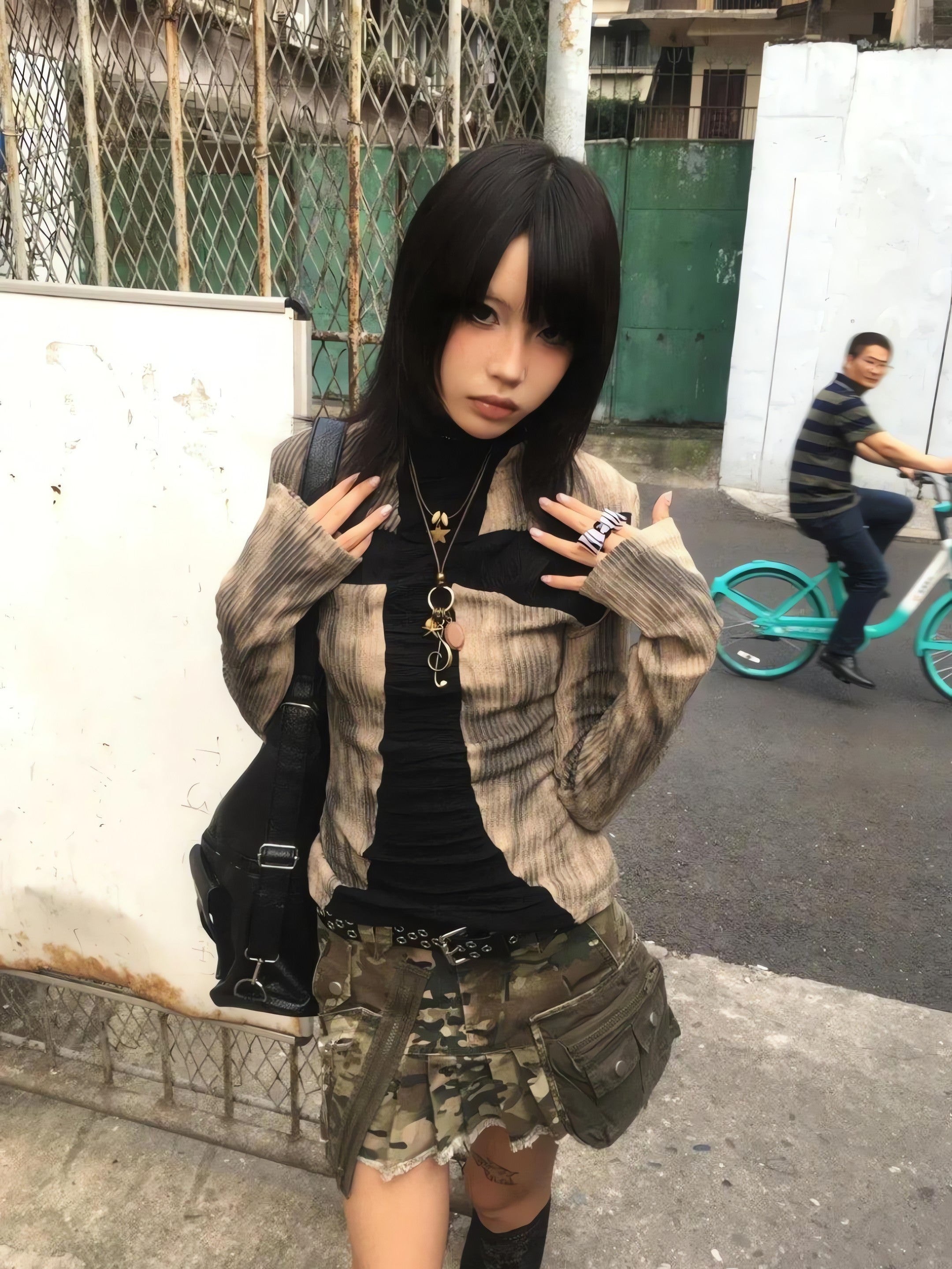 Grunge Cross Path Ribbed Top - KAYSMAR