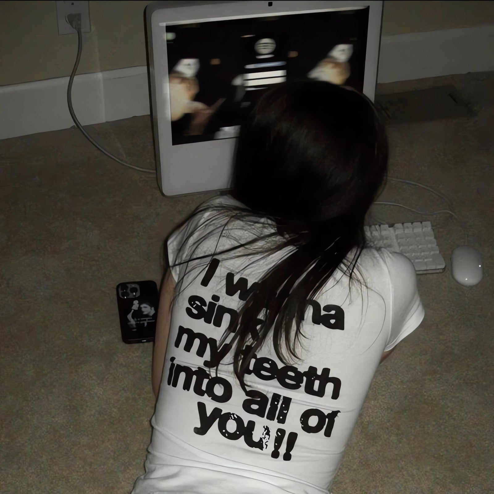 I Wanna Sink My Teeth Tee - KAYSMAR