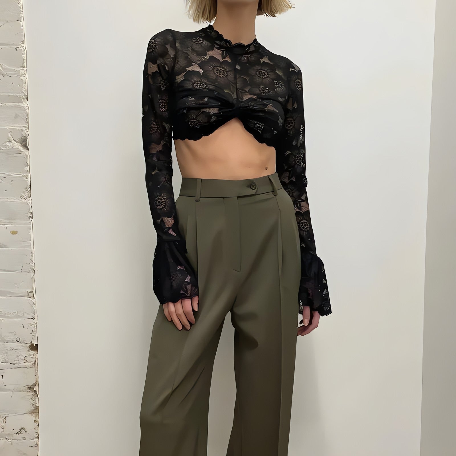 Lace Flare Cuffs Crop Top - KAYSMAR