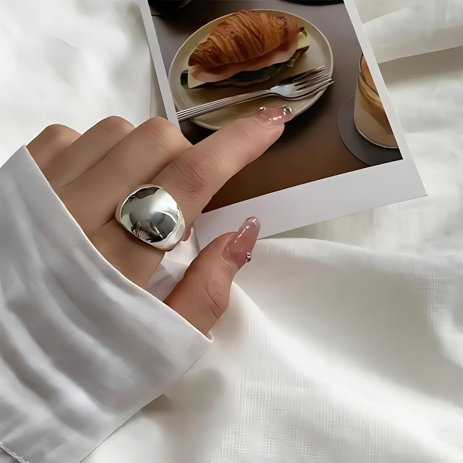 Minimalist Round Ring - KAYSMAR