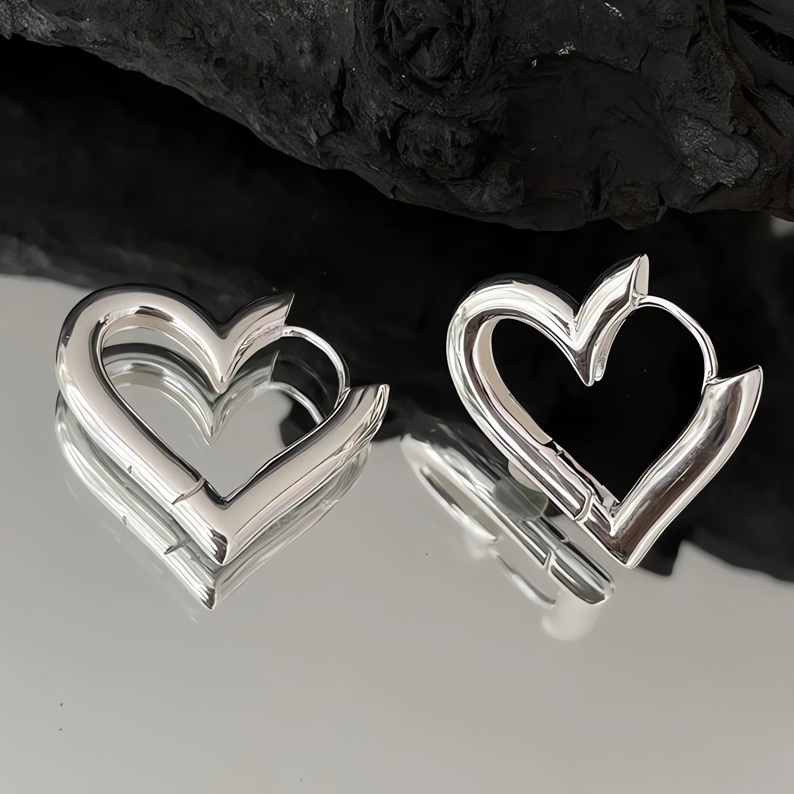 Open Heart Earrings - KAYSMAR