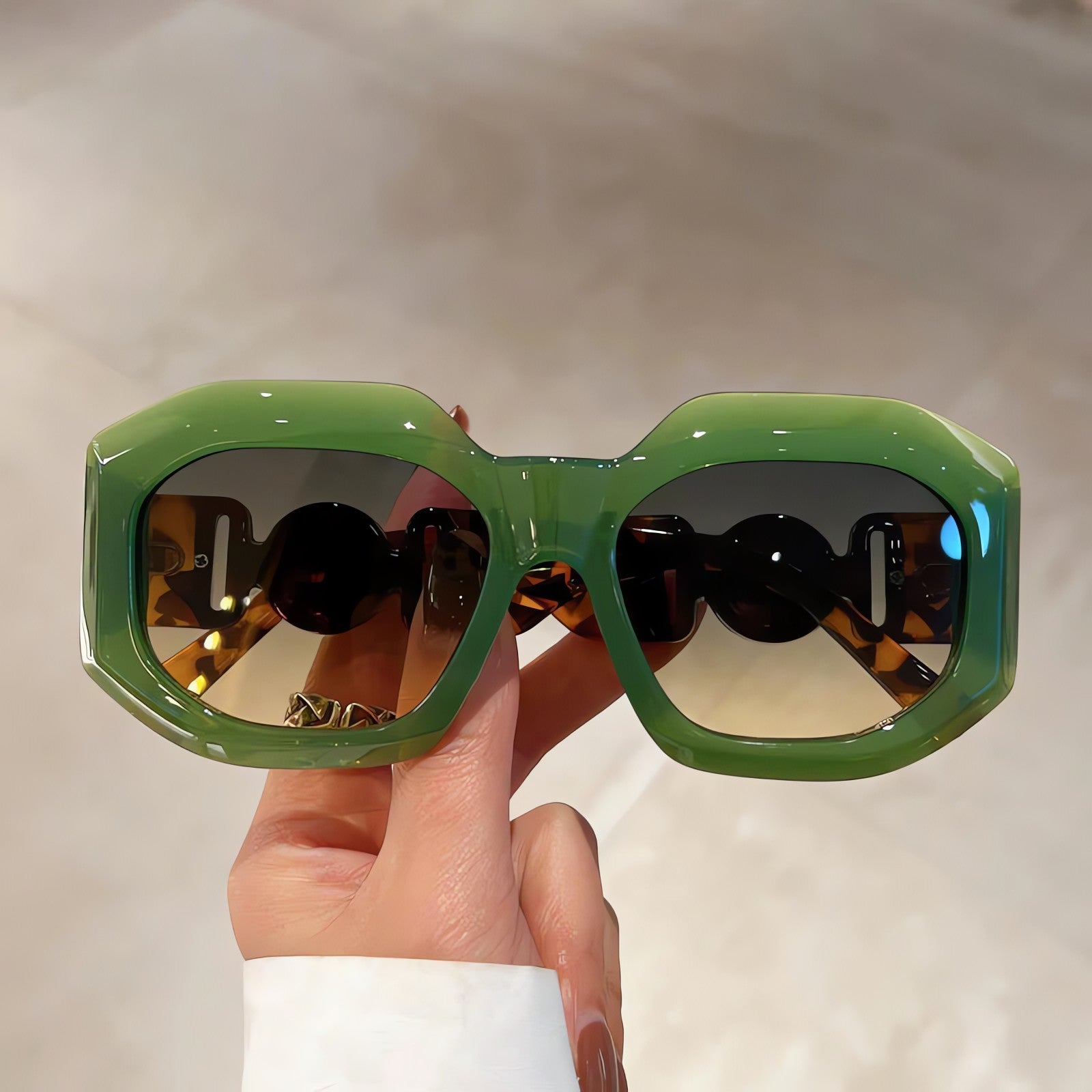 Oversized Square Sunglasses - KAYSMAR