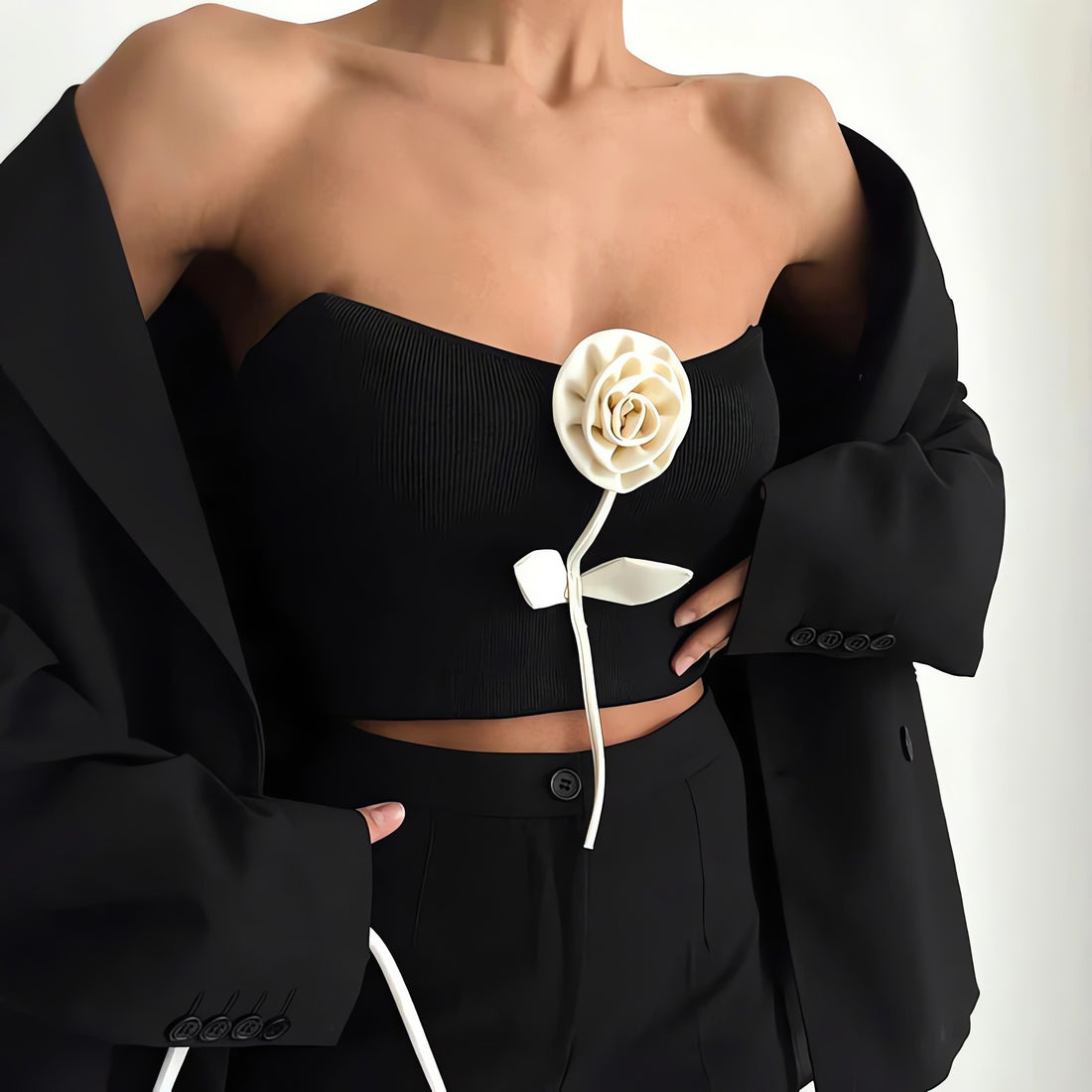 Rose Detail Strapless Top - KAYSMAR