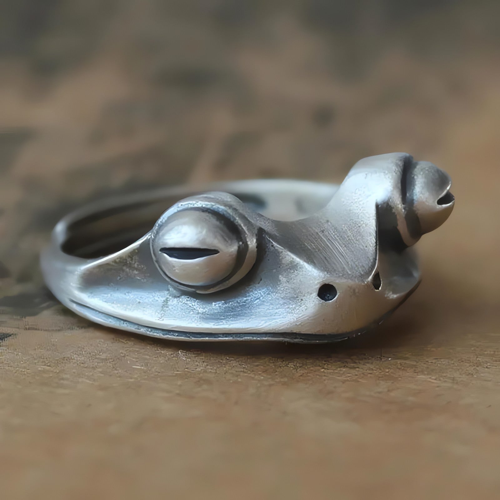 Sleeping Frog Ring - KAYSMAR