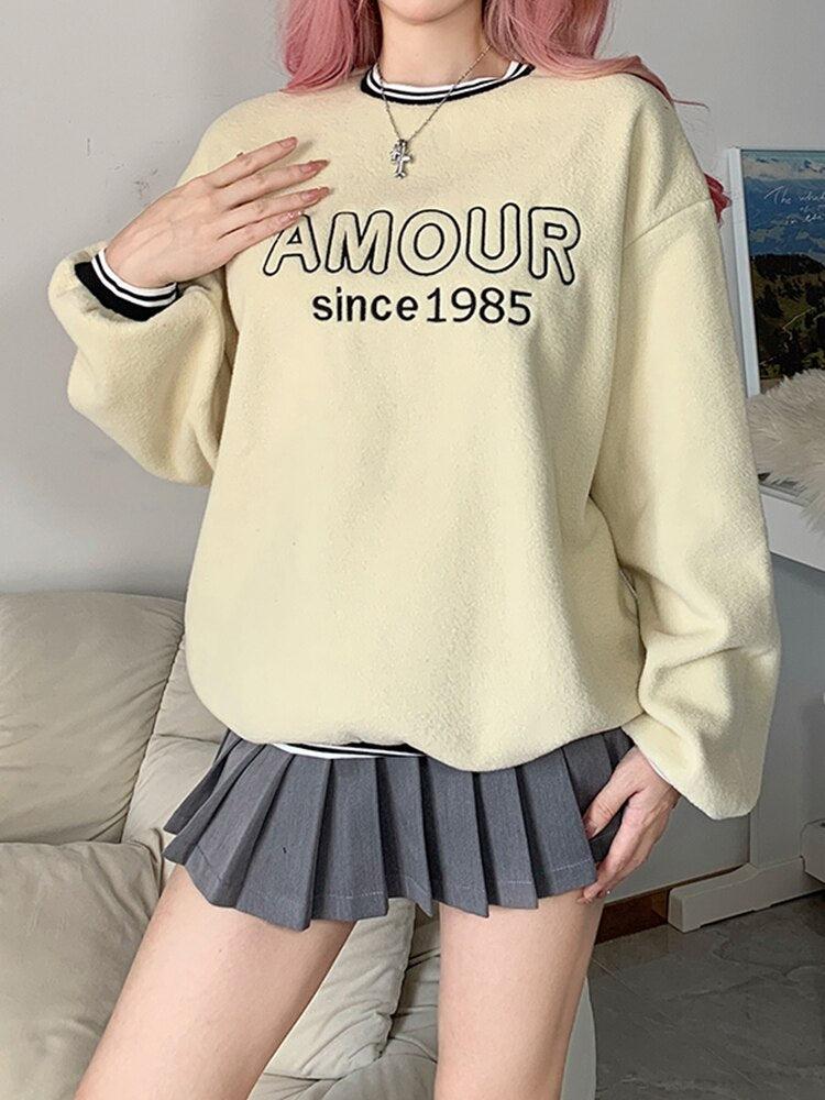 Soft Girl Amour Sweatshirt - KAYSMAR