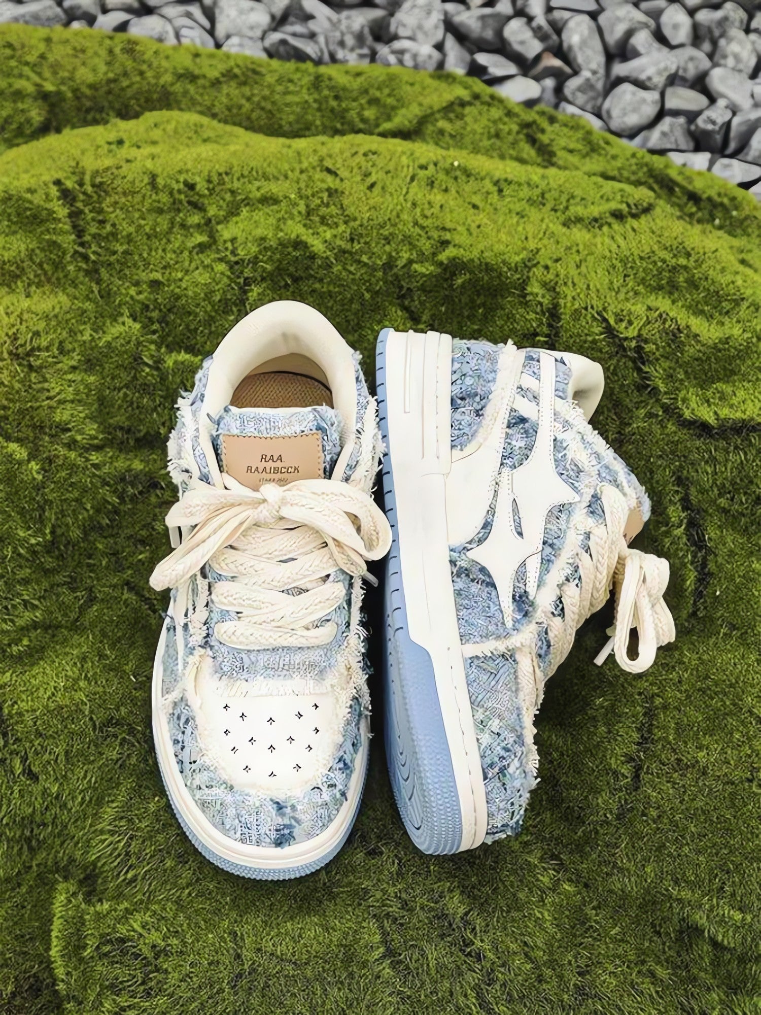 Star Patch Sneakers - KAYSMAR