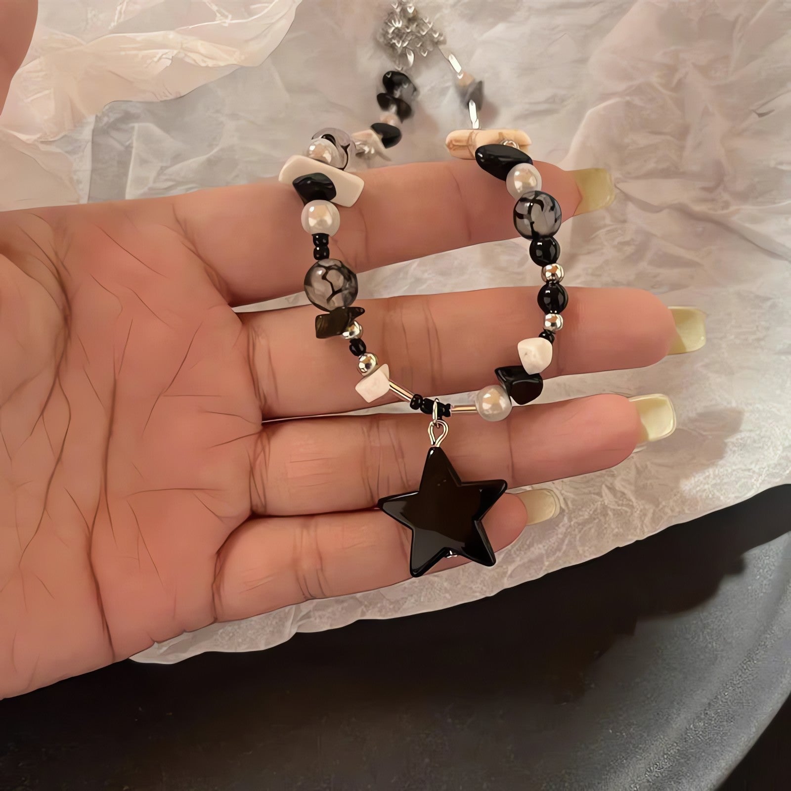 Star Pendant Beaded Necklace - KAYSMAR