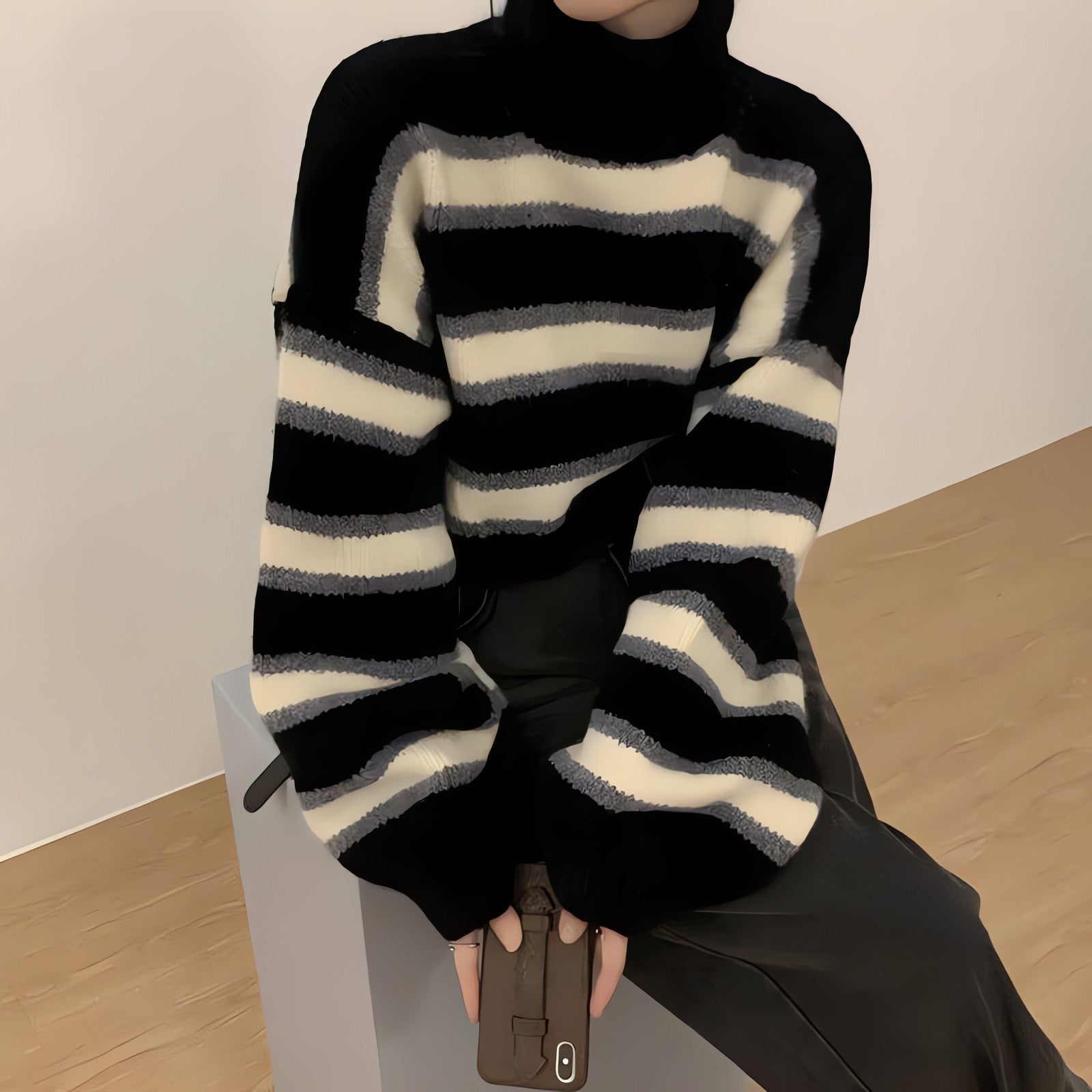 Striped Cropped Sweater - KAYSMAR