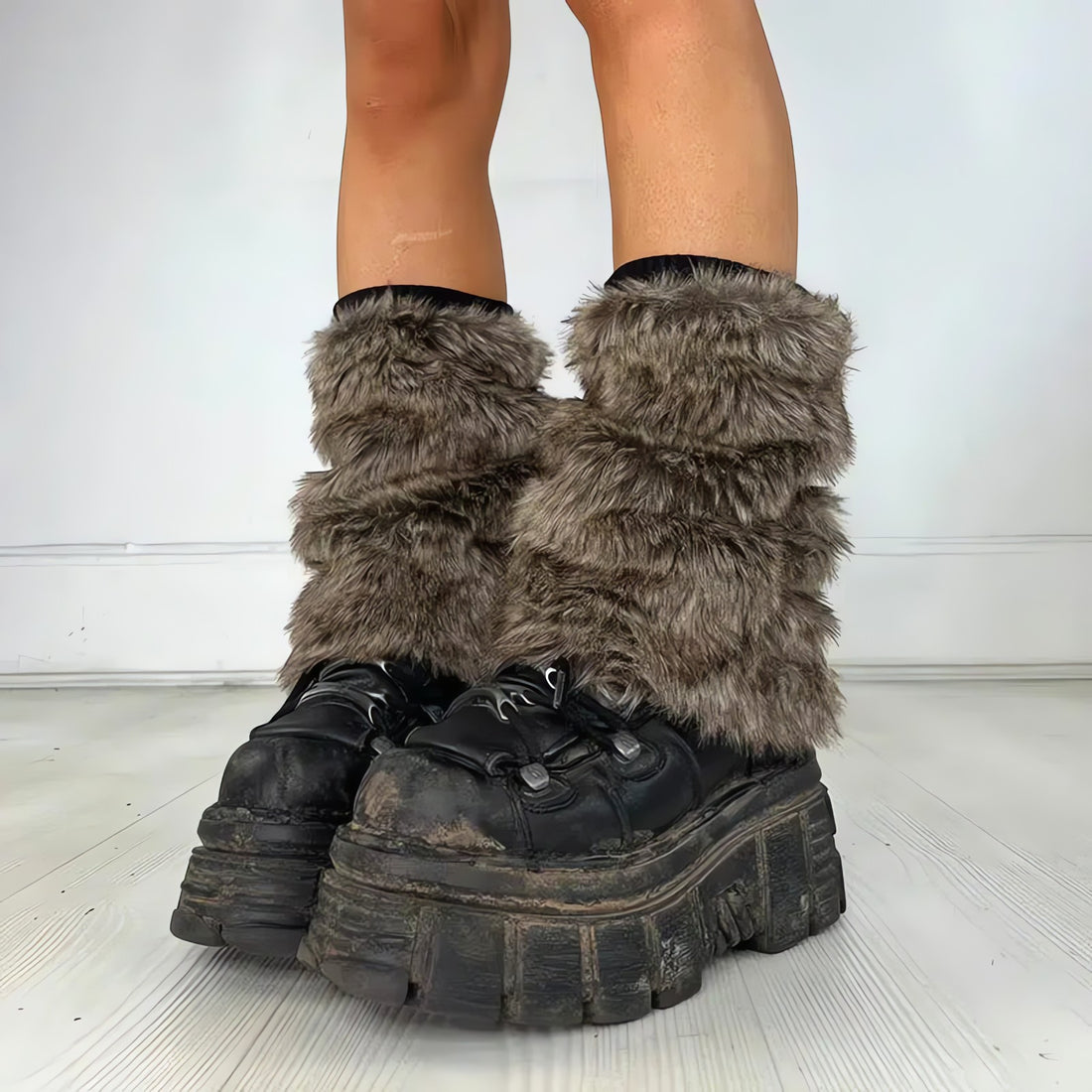 Y2K Grunge Faux Fur Leg Warmers - KAYSMAR