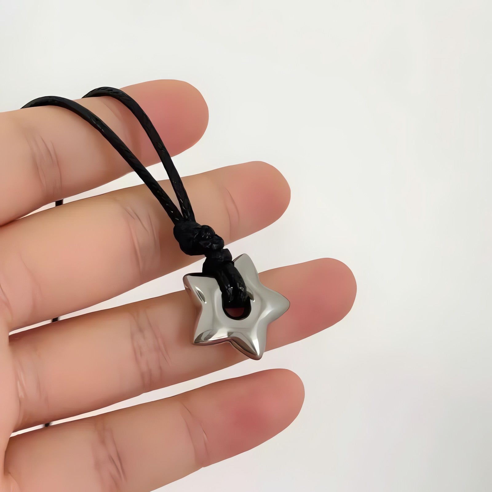 Y2K Star Cord Necklace - KAYSMAR