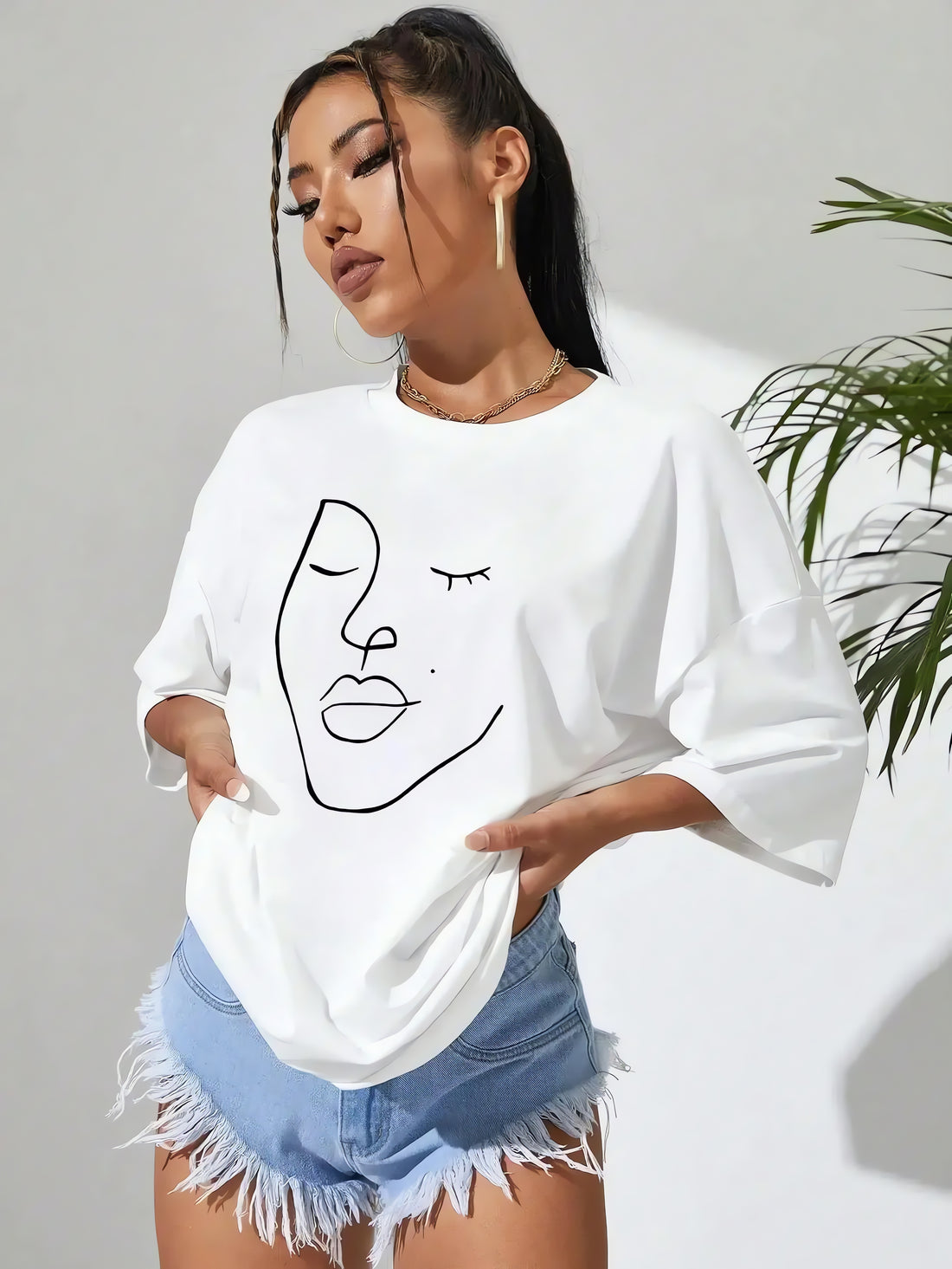 Abstract Woman Face Tee - KAYSMAR