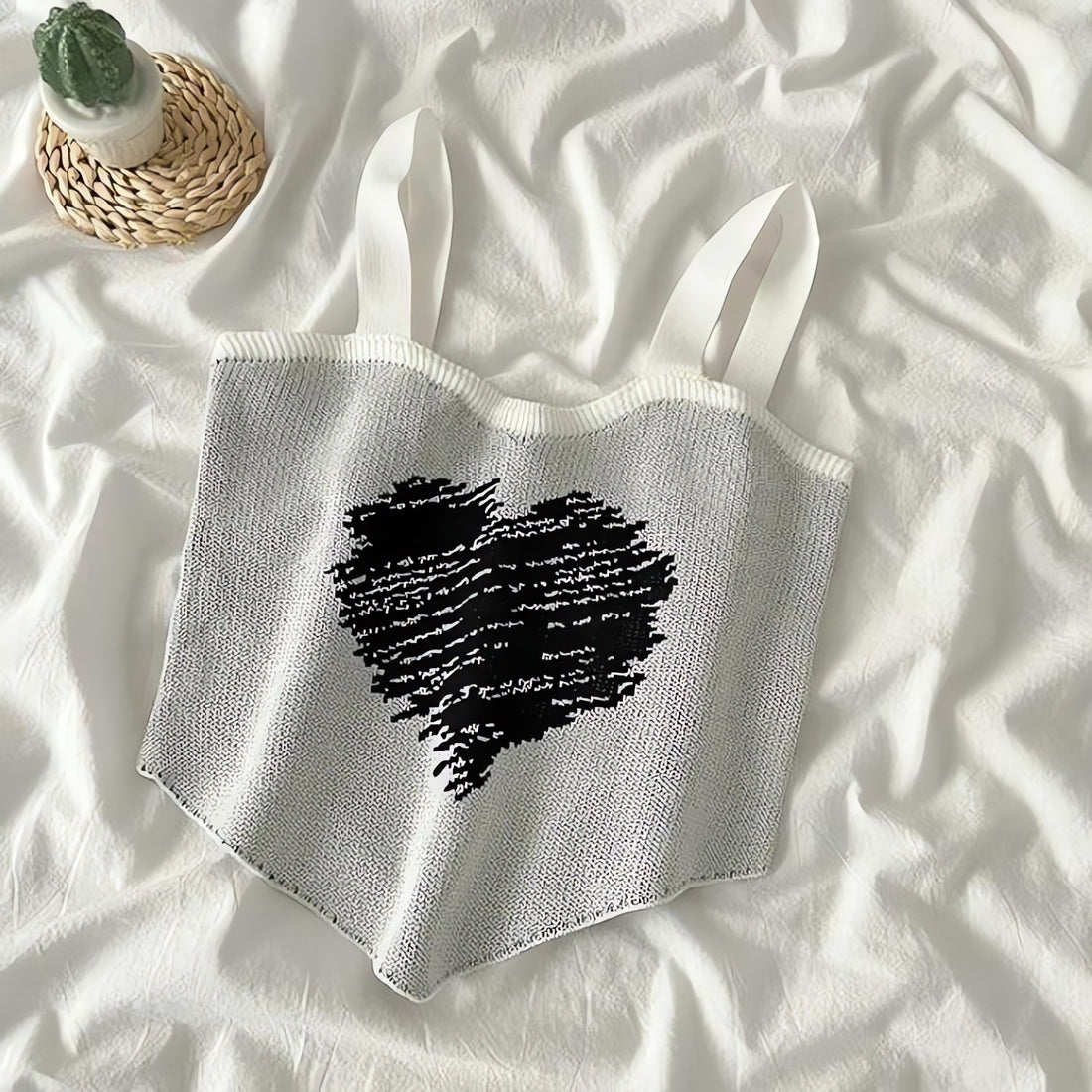 Asymmetric Heart Knitted Crop Top - KAYSMAR