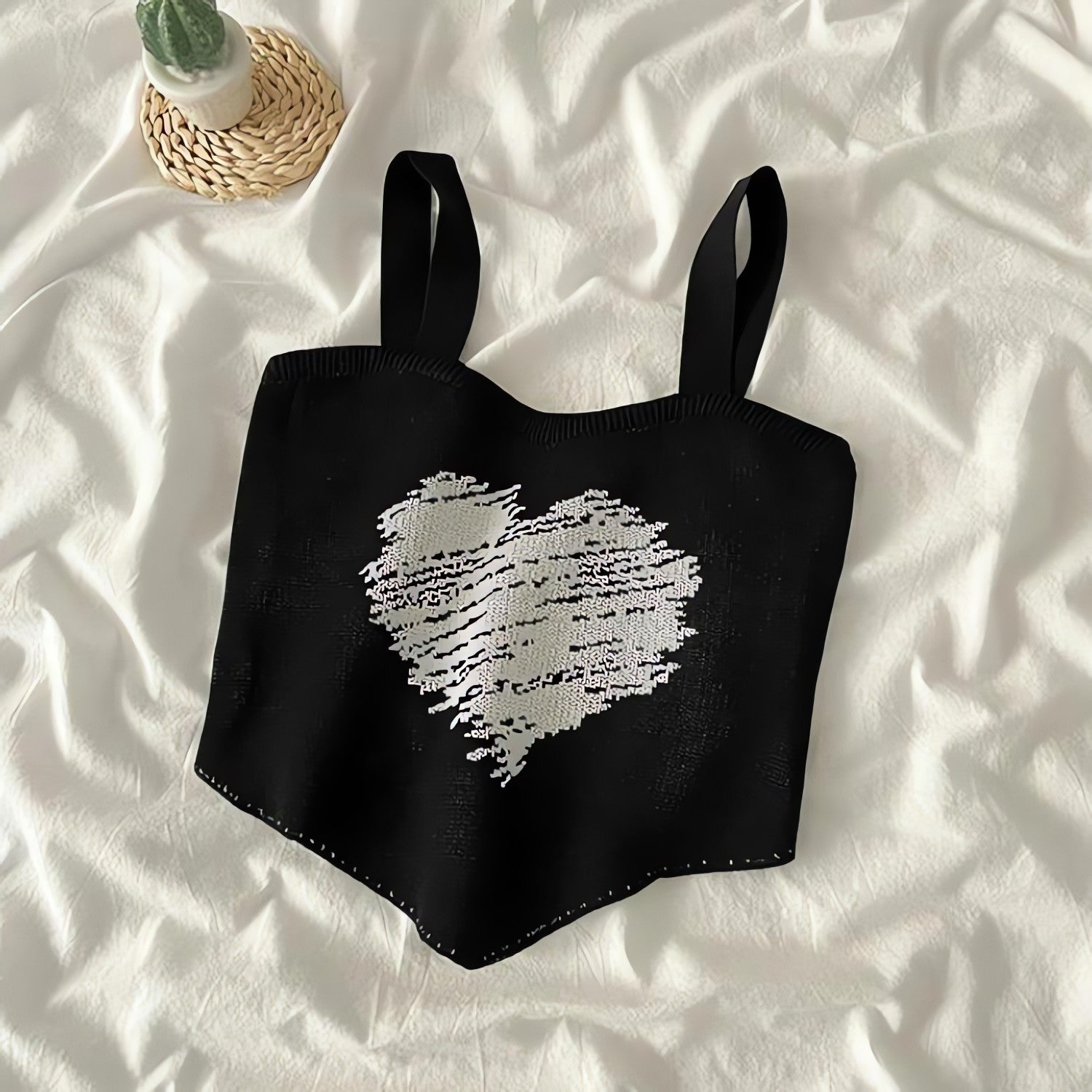Asymmetric Heart Knitted Crop Top - KAYSMAR