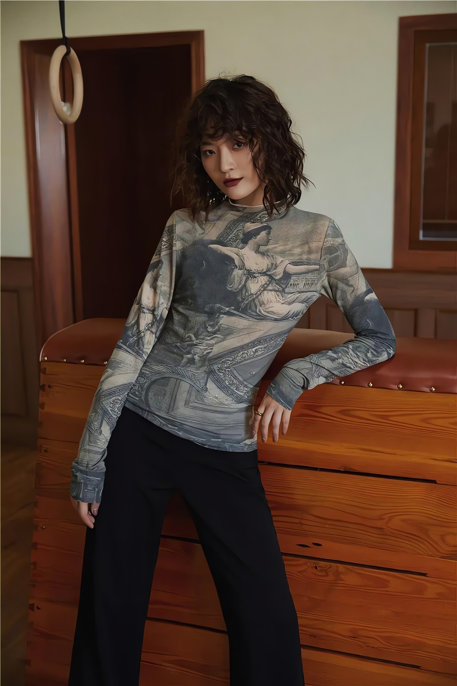 Baroque High Neck Fitted Top - KAYSMAR