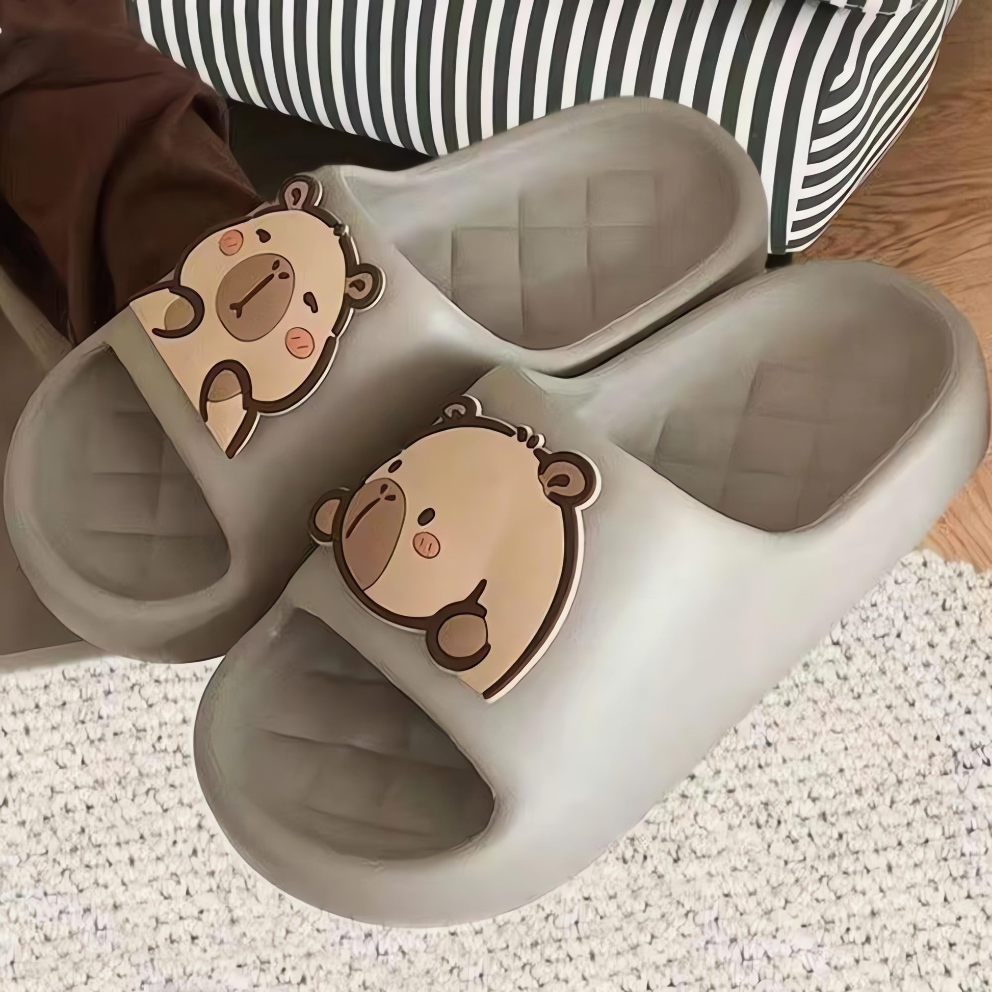 Capybara Rubber Slippers - KAYSMAR