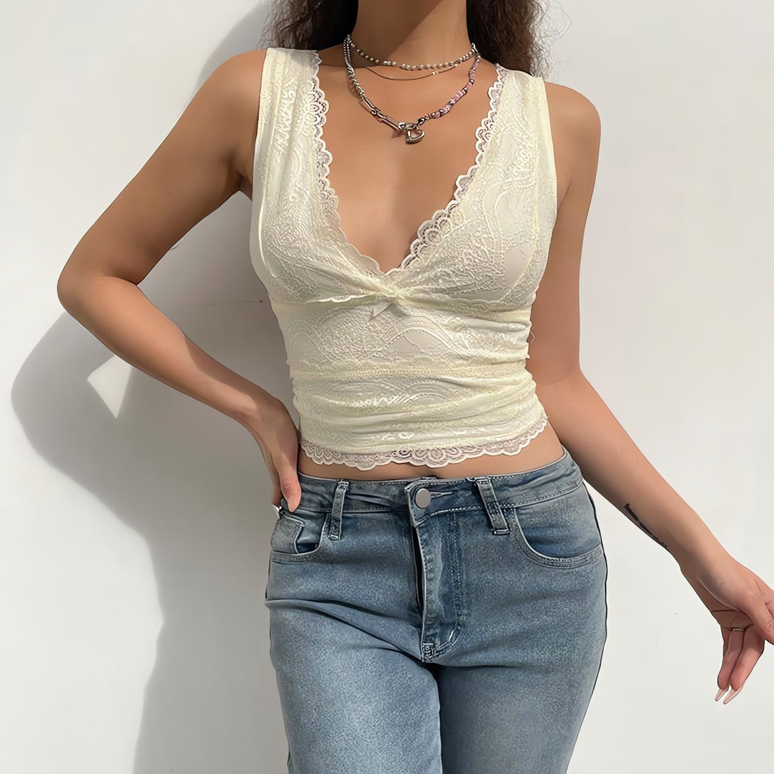 Coquette V-neck Lace Crop Top - KAYSMAR