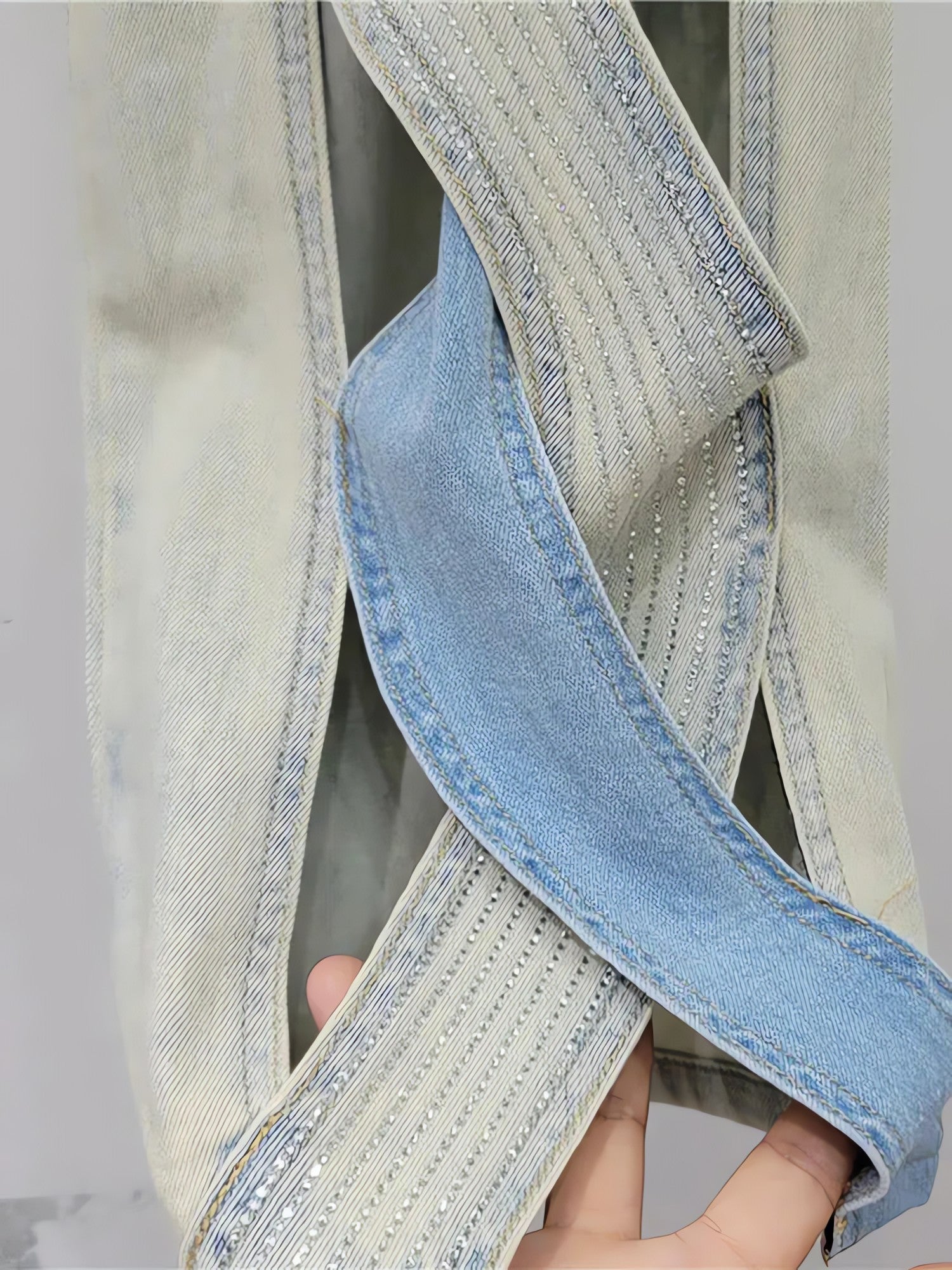 Cut Out Patch Denim Jeans - KAYSMAR
