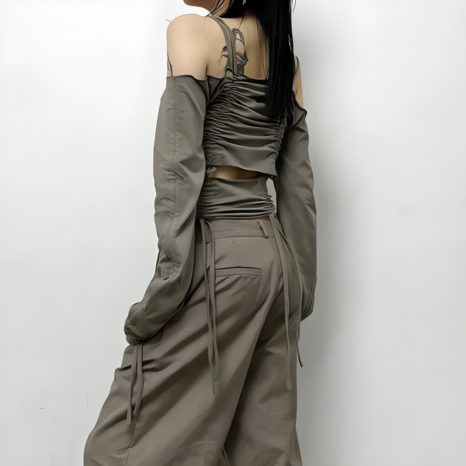 Cut-Out Ruched Long Sleeve Top - KAYSMAR