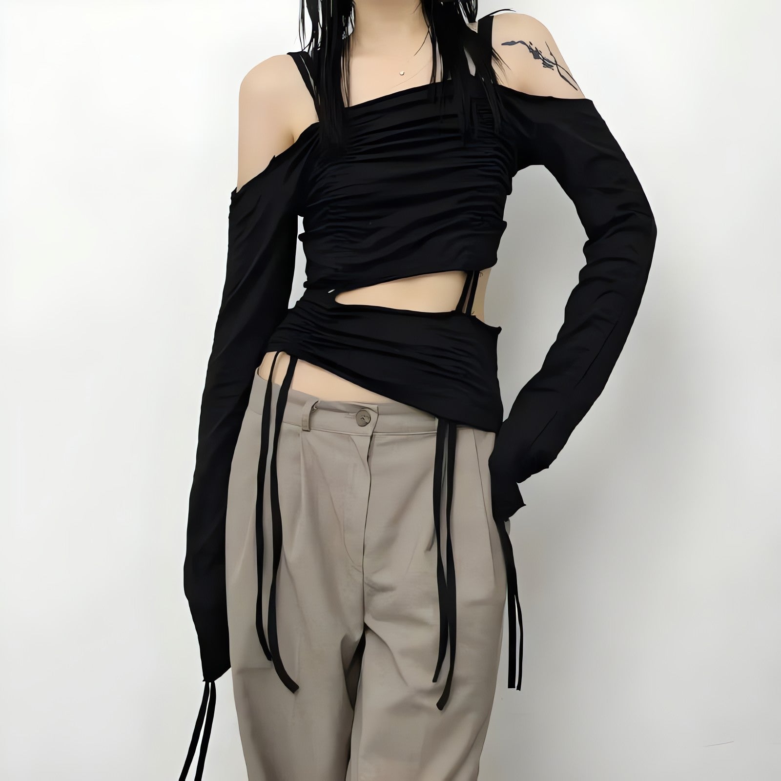 Cut-Out Ruched Long Sleeve Top - KAYSMAR