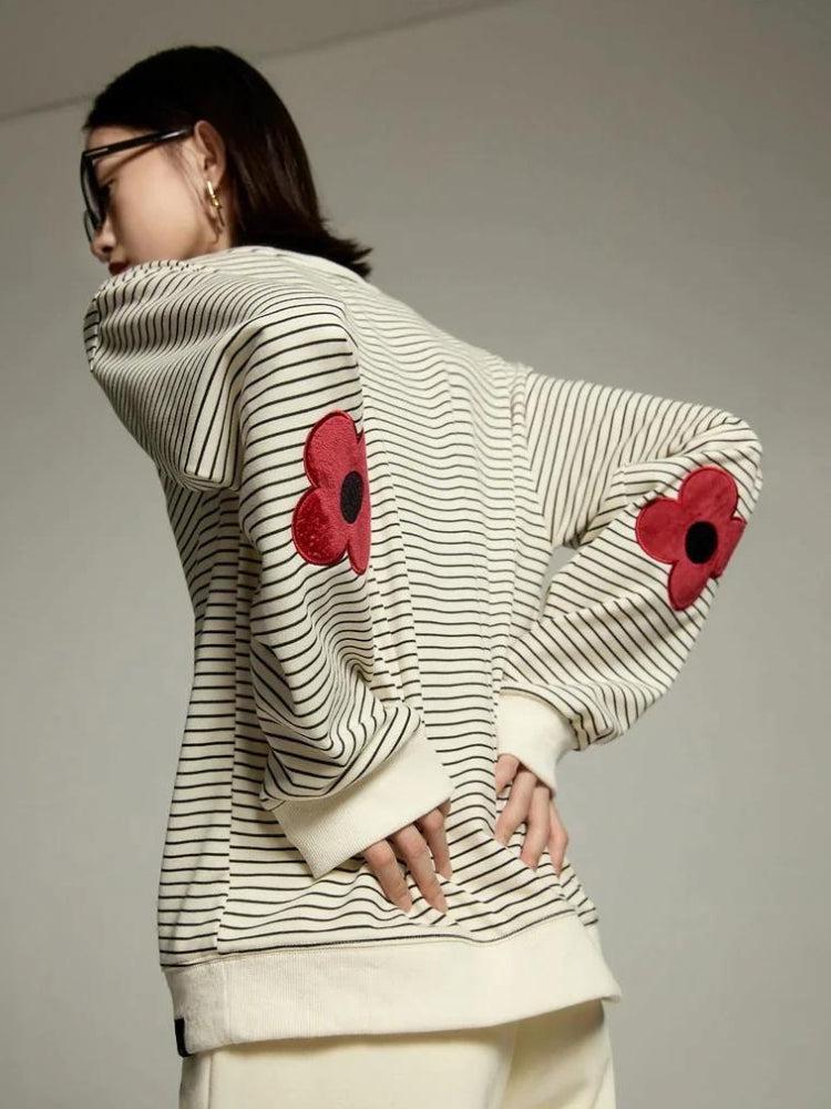 Daisy Embroidered Striped Sweatshirt - KAYSMAR