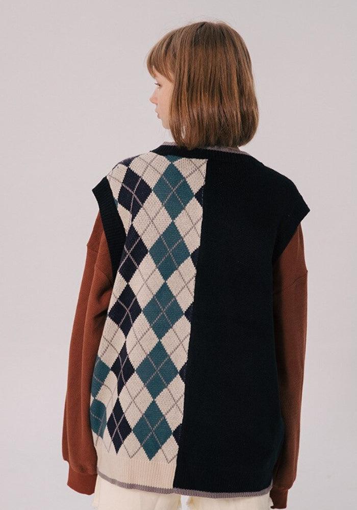 Dark Academia Half Argyle Sweater Vest - KAYSMAR
