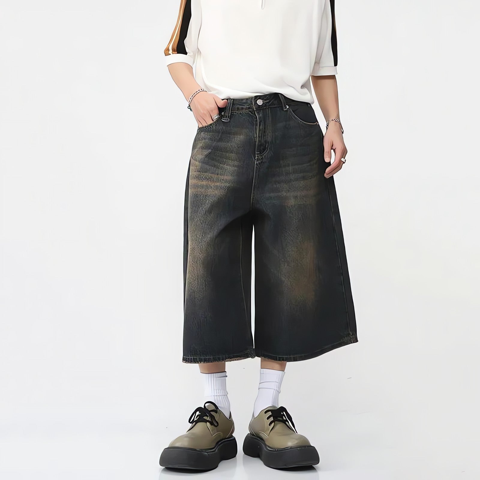 Dark Washed Jean Capri Shorts - KAYSMAR
