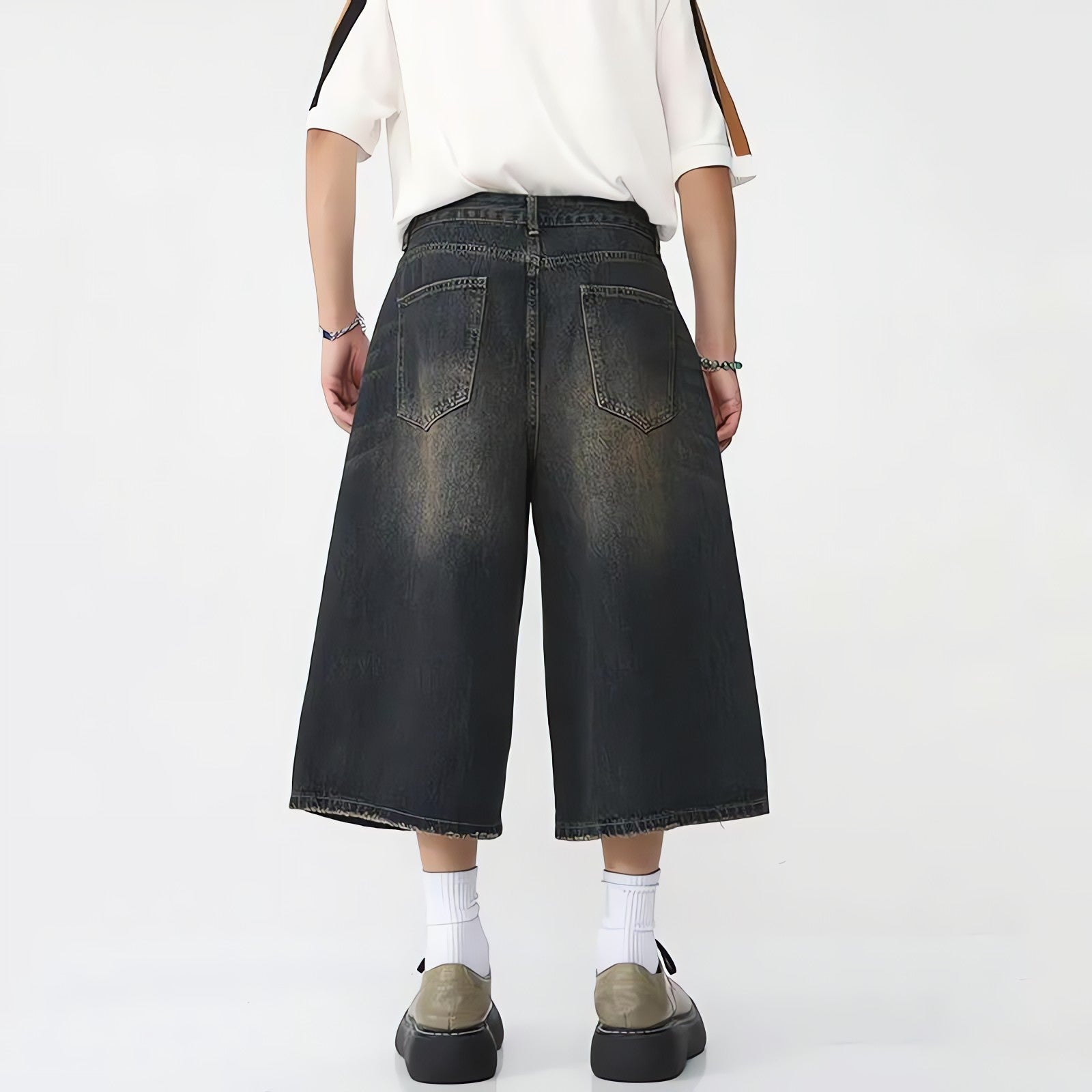 Dark Washed Jean Capri Shorts - KAYSMAR