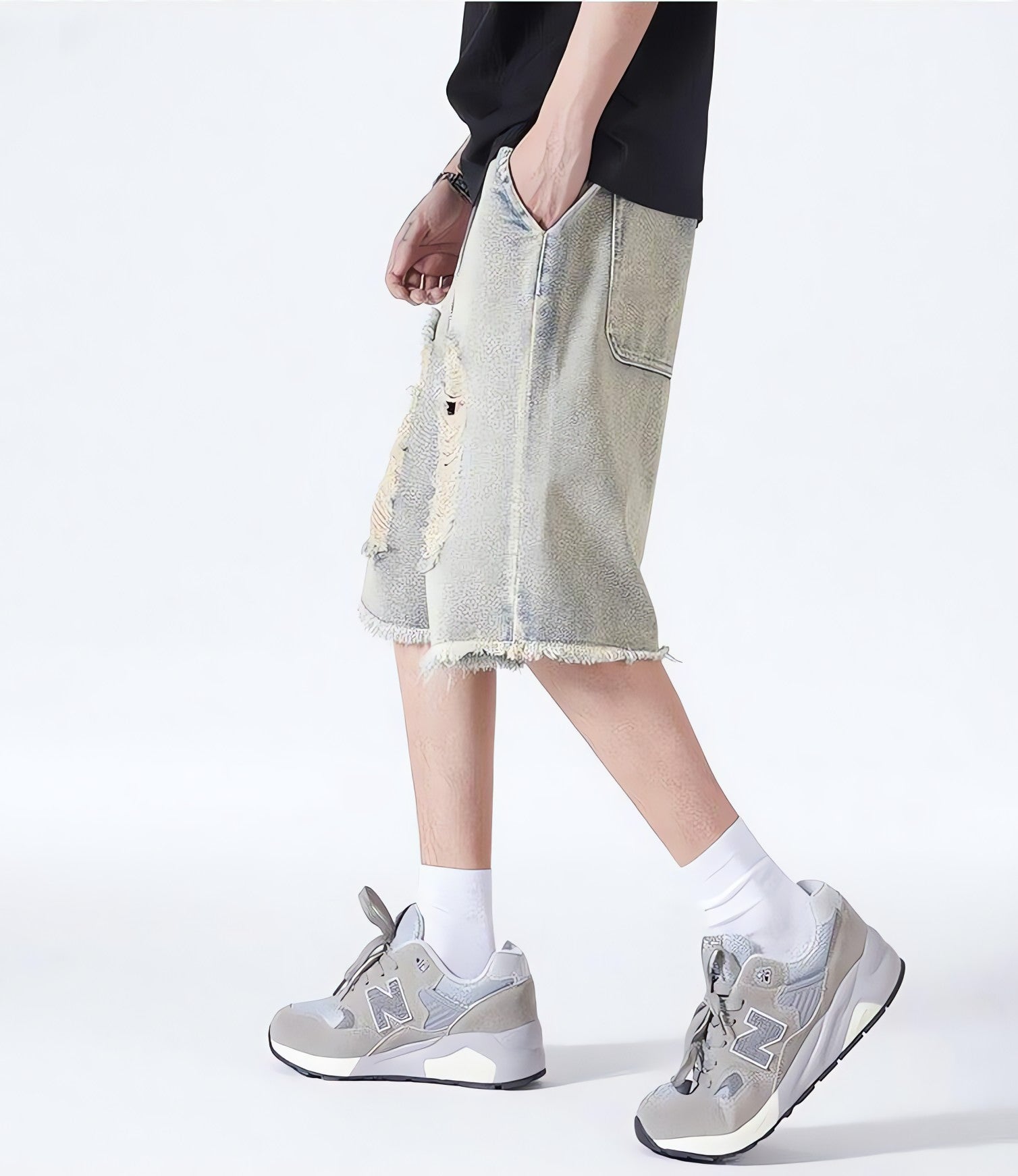 Distressed Light Wash Denim Shorts - KAYSMAR