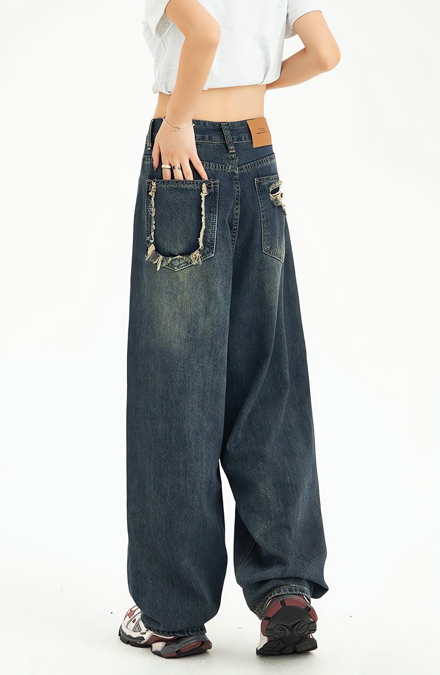 Distressed Pockets Wide Leg Baggy Jeans - KAYSMAR