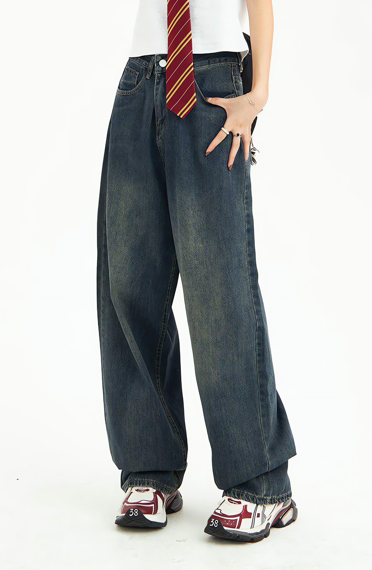Distressed Pockets Wide Leg Baggy Jeans - KAYSMAR
