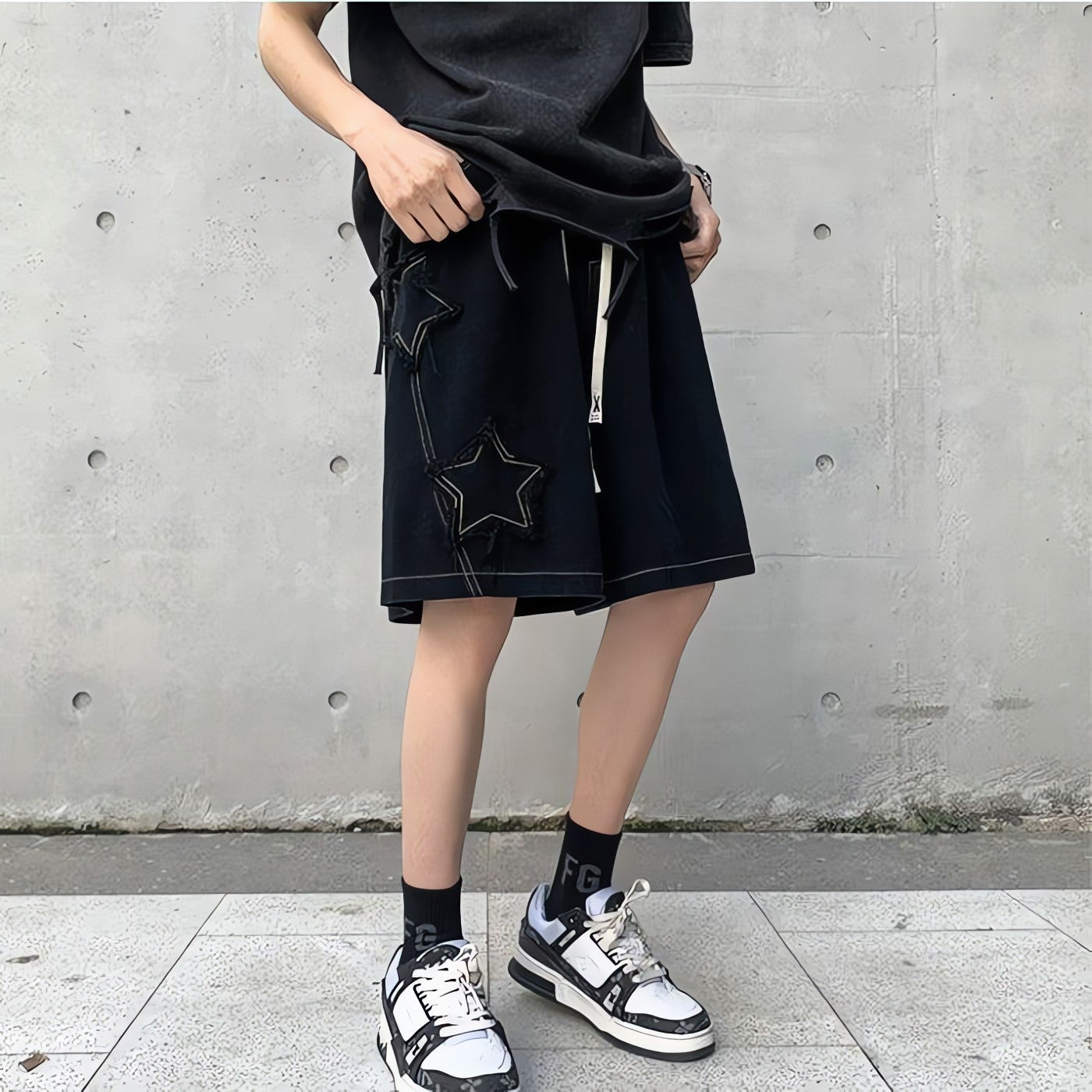 Drawstring Star Embroidered Shorts - KAYSMAR