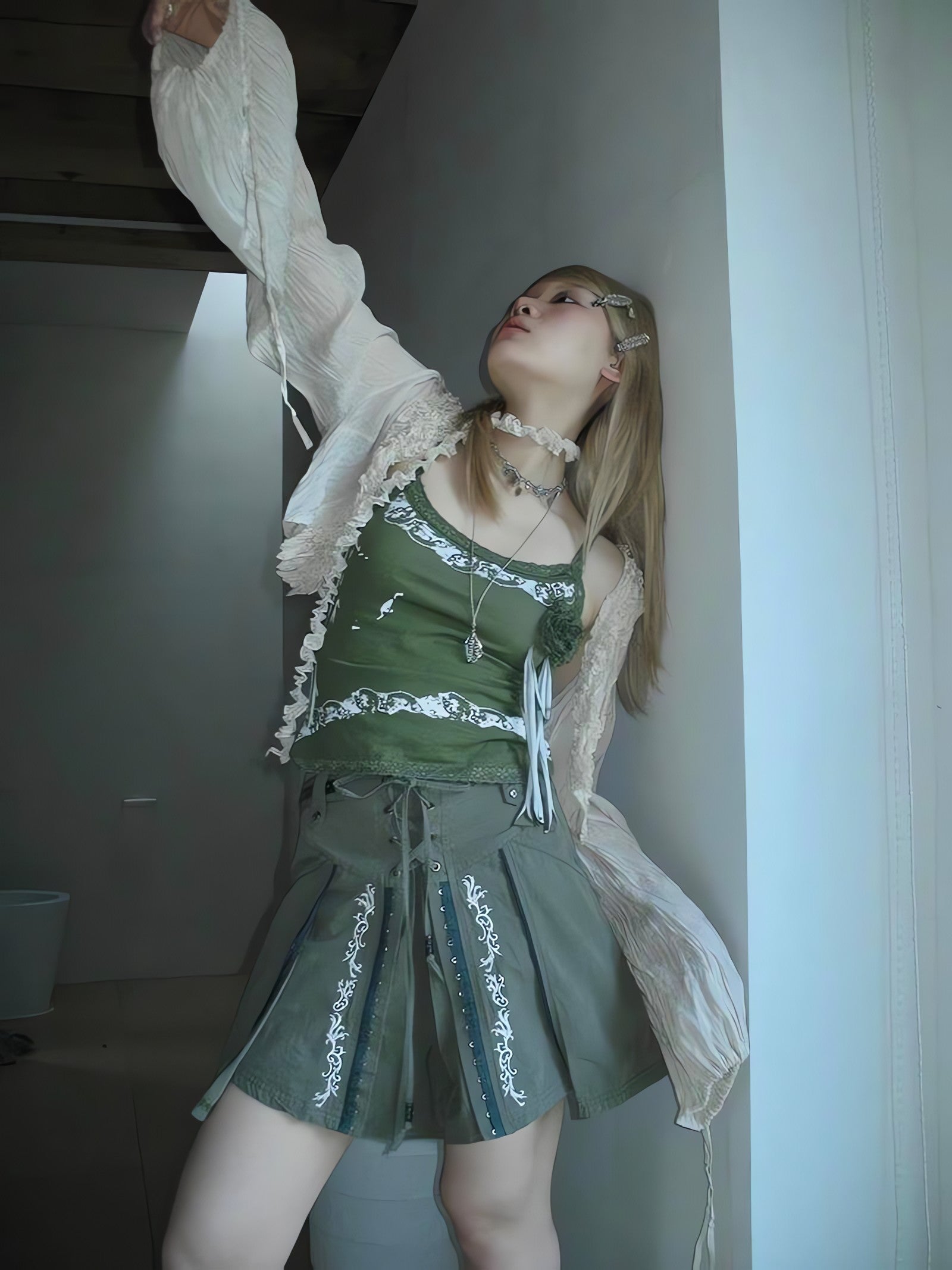 Fairy Grunge Ruffled Crop Cardigan - KAYSMAR