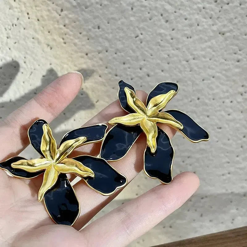 Flower Gold Stud Earrings - KAYSMAR