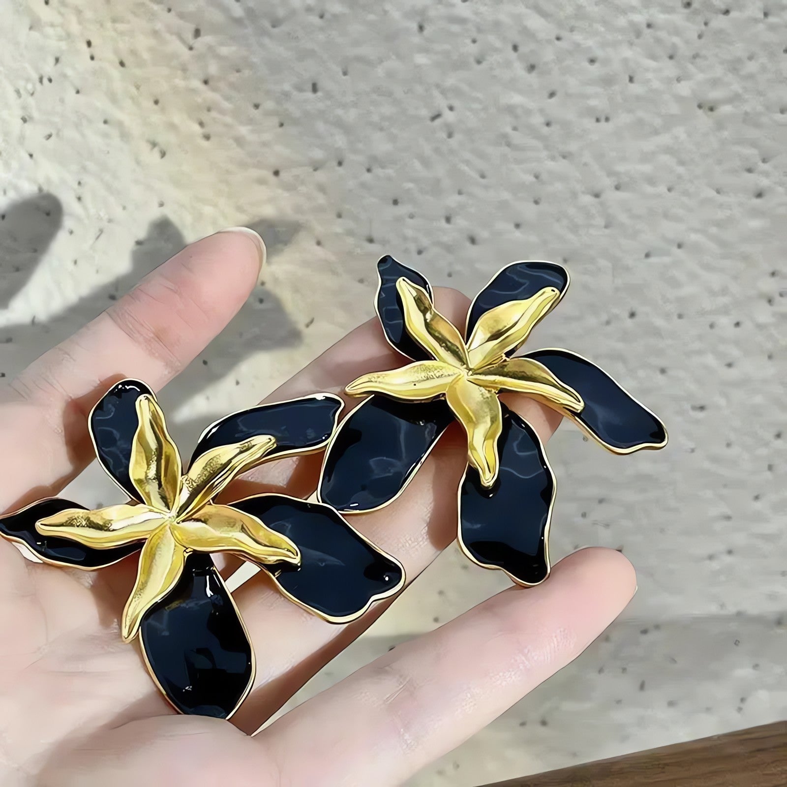 Flower Gold Stud Earrings - KAYSMAR