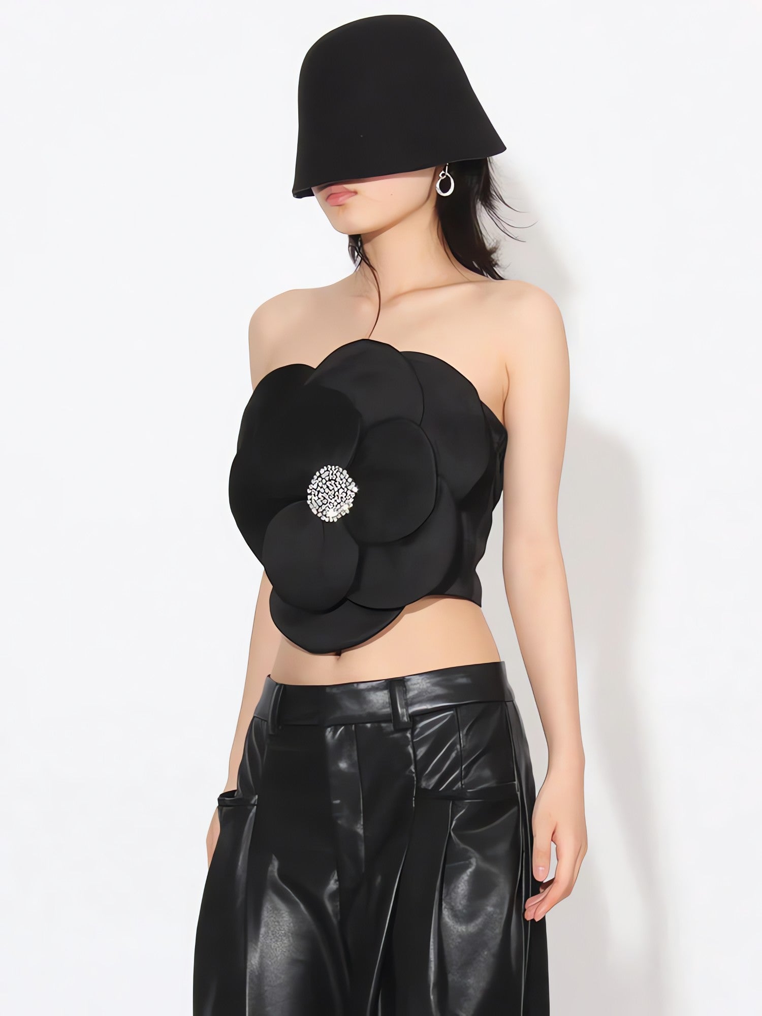Flower Rhinestone Zip-Up Strapless Top - KAYSMAR